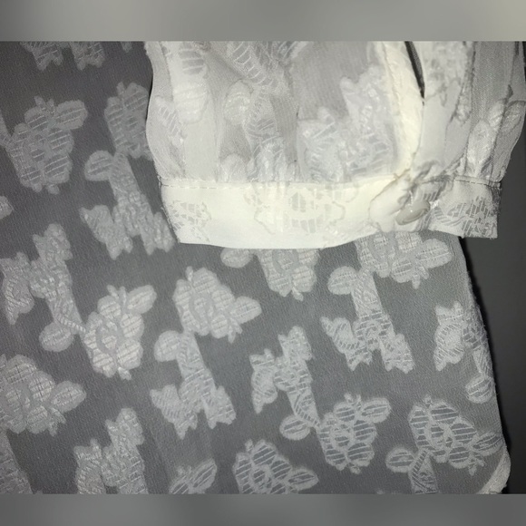 Lauren Conrad blouse - Picture 4 of 6